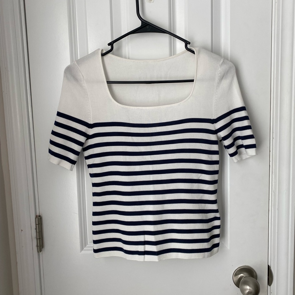 GOELIA Knitted Top